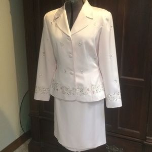 Pale pink embroirded suit
